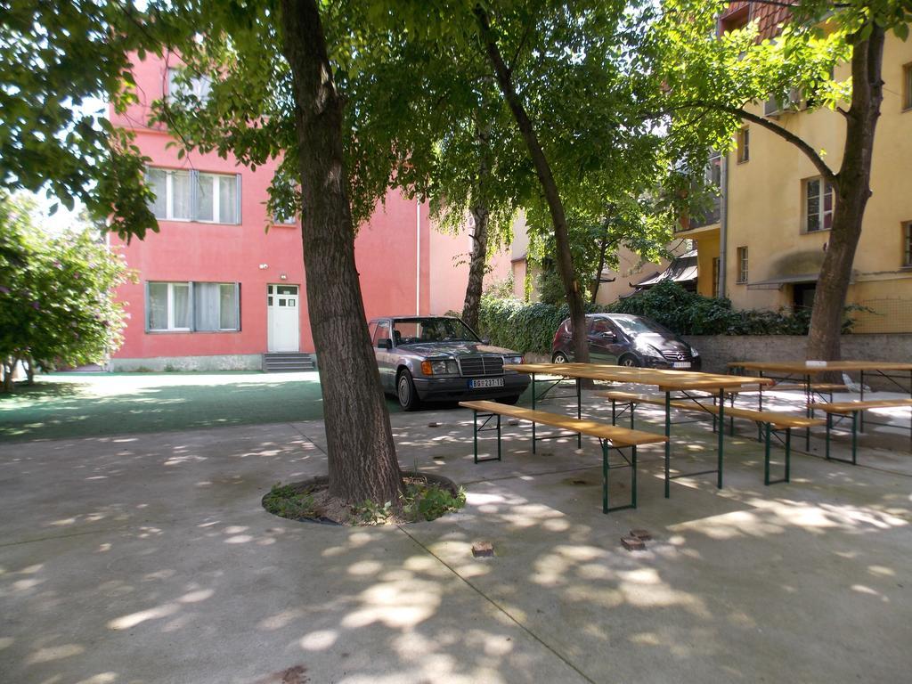Guest House Miss Depolo Beograd Eksteriør bilde